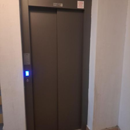 Stan Na Dan 021 Apartment Novi Sad Luaran gambar