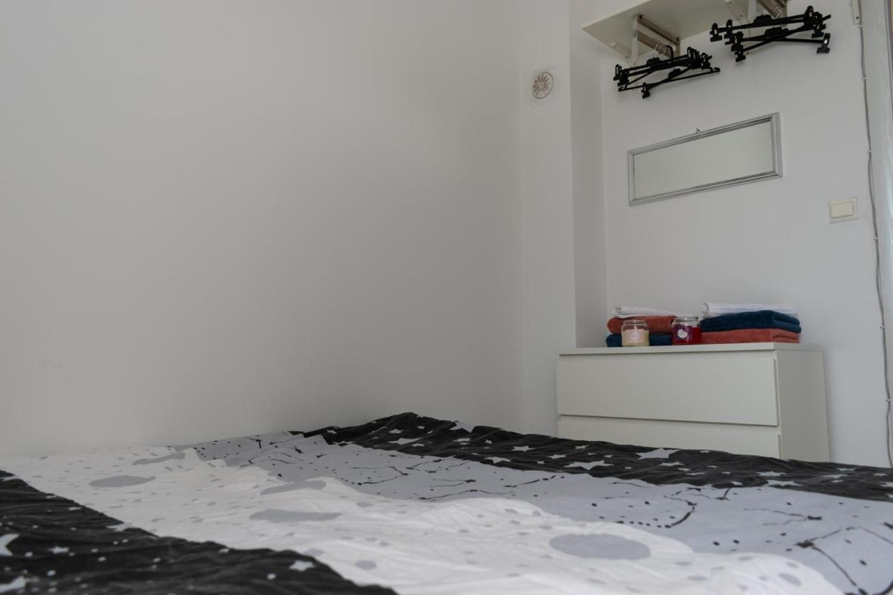 Stan Na Dan 021 Apartment Novi Sad Luaran gambar