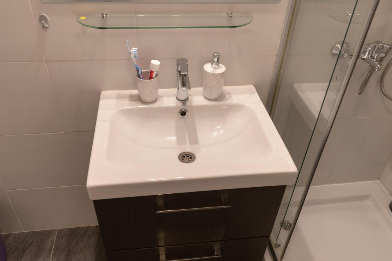 Stan Na Dan 021 Apartment Novi Sad Luaran gambar