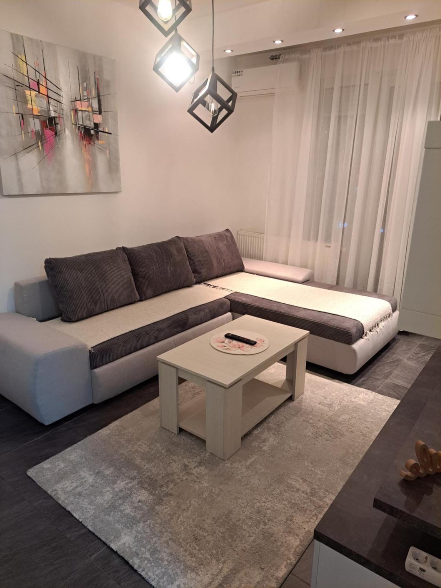 Stan Na Dan 021 Apartment Novi Sad Luaran gambar