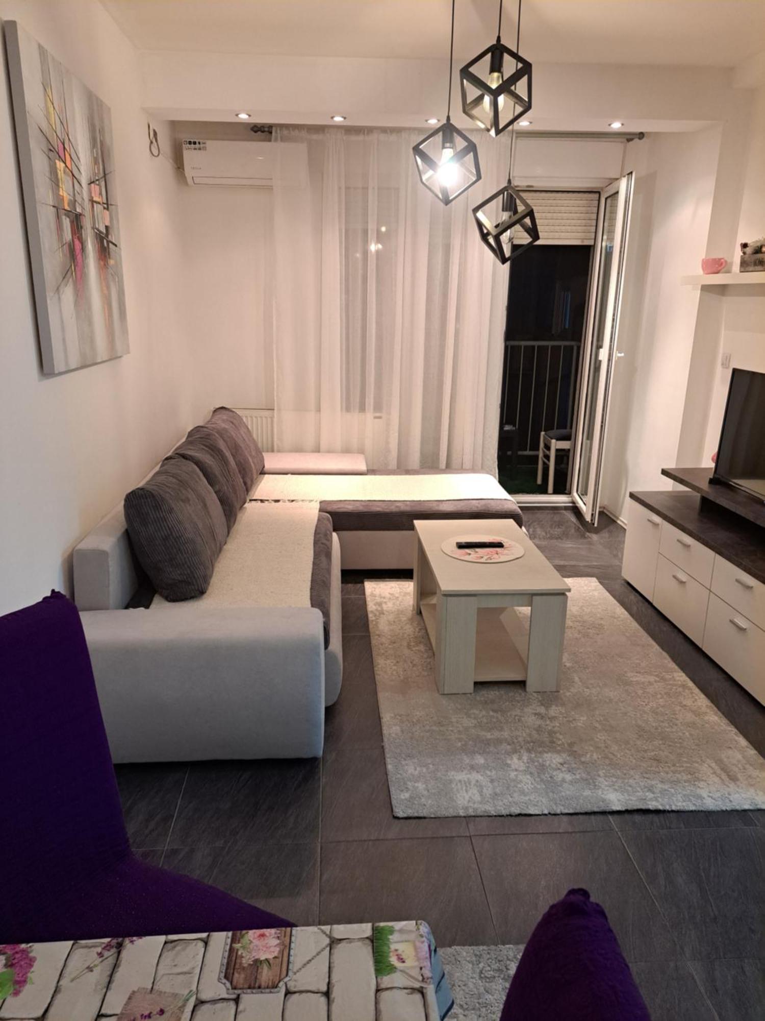 Stan Na Dan 021 Apartment Novi Sad Luaran gambar